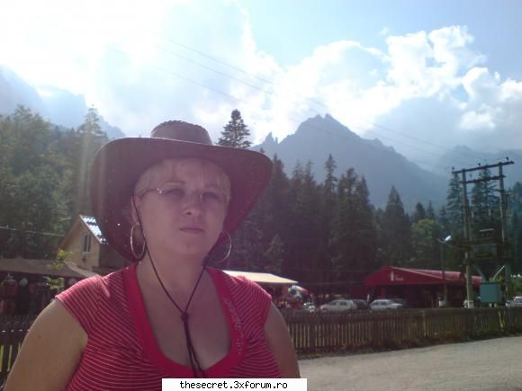 PREZENTARE CLAN FORUM - Buna sunt Ionela, am 24 ani. Felicitari foarte - PREZINTA-TE